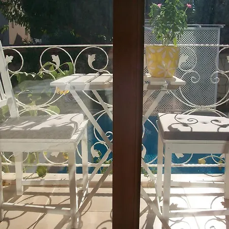 فندق مبيت وإفطار Munevver Abla Ev *
